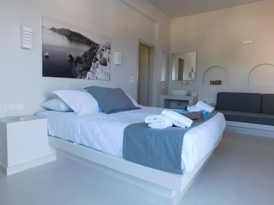 Perissa Beachfront Rooms Экстерьер фото