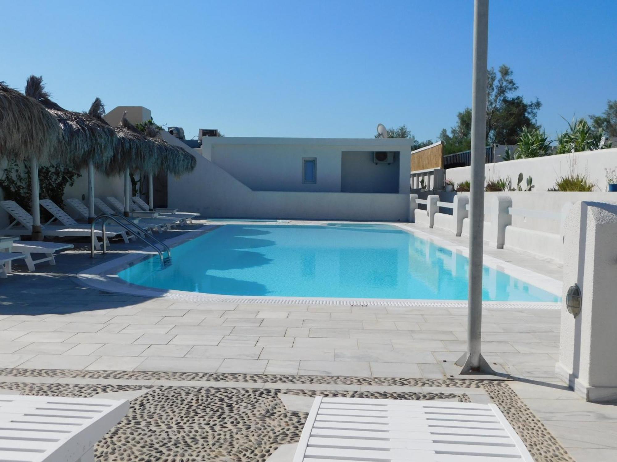 Perissa Beachfront Rooms Экстерьер фото